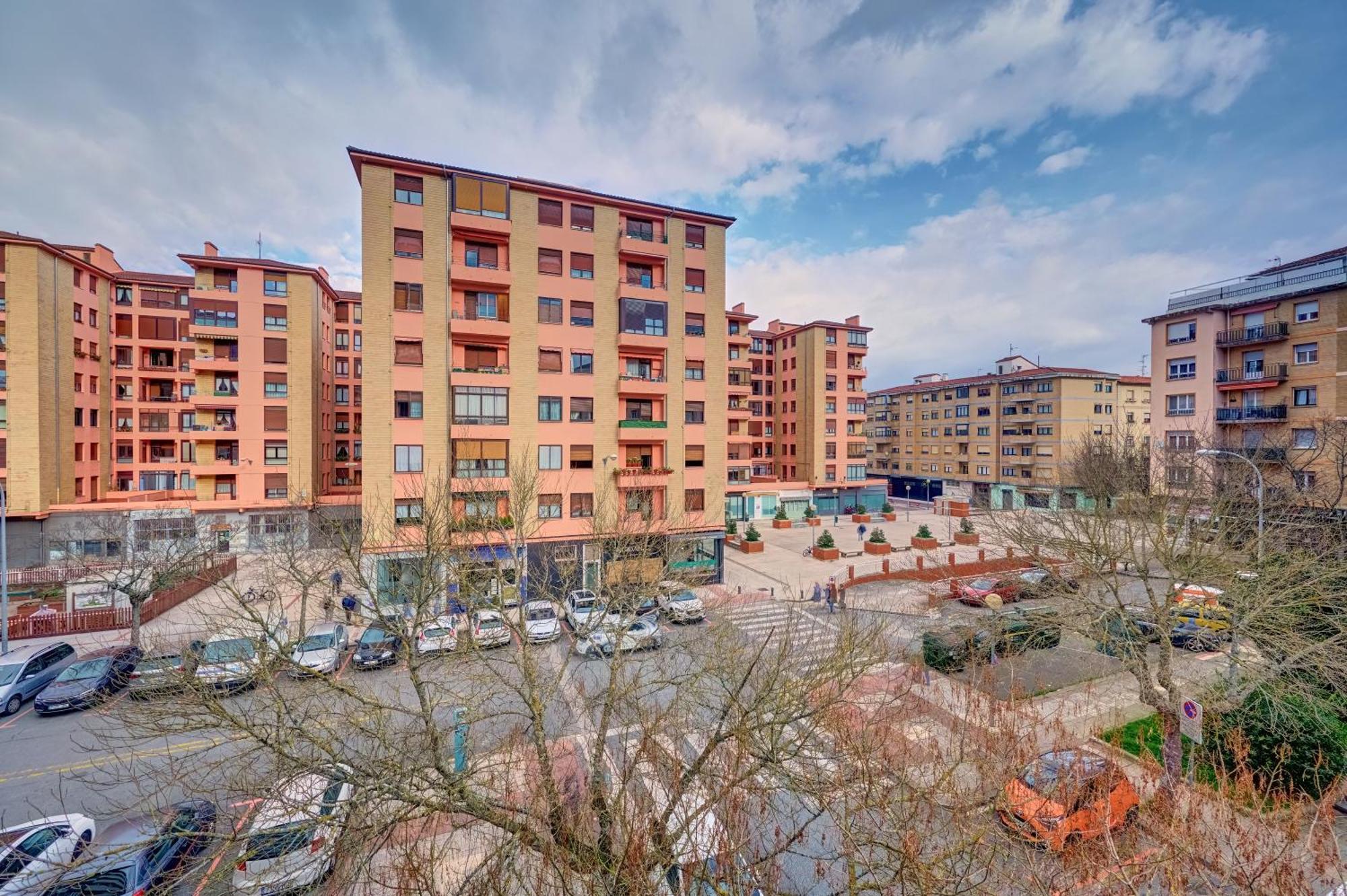 Monasterio By Clabao Apartment Pamplona Luaran gambar