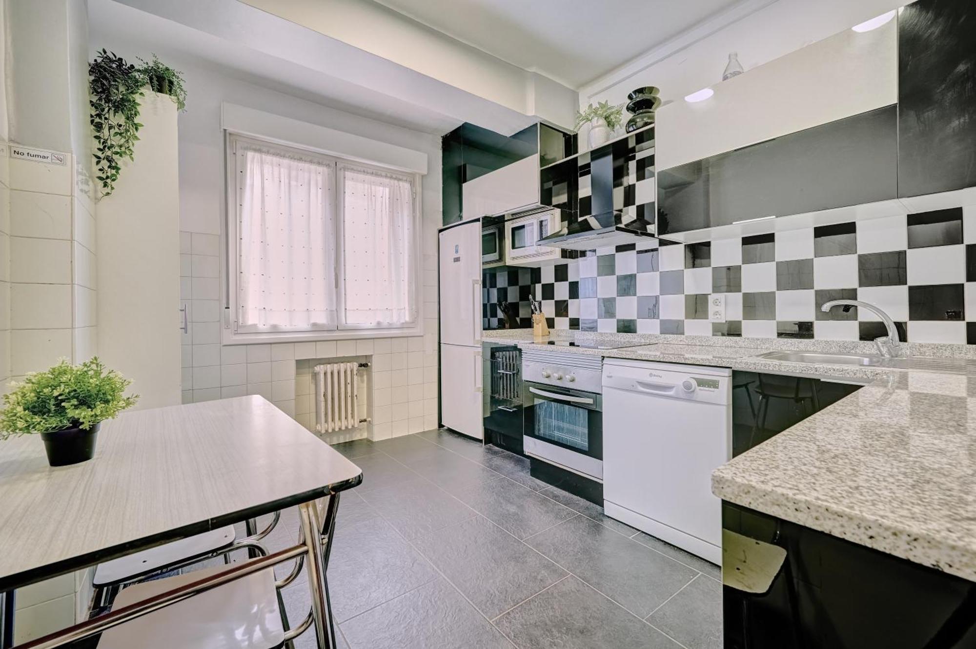 Monasterio By Clabao Apartment Pamplona Luaran gambar