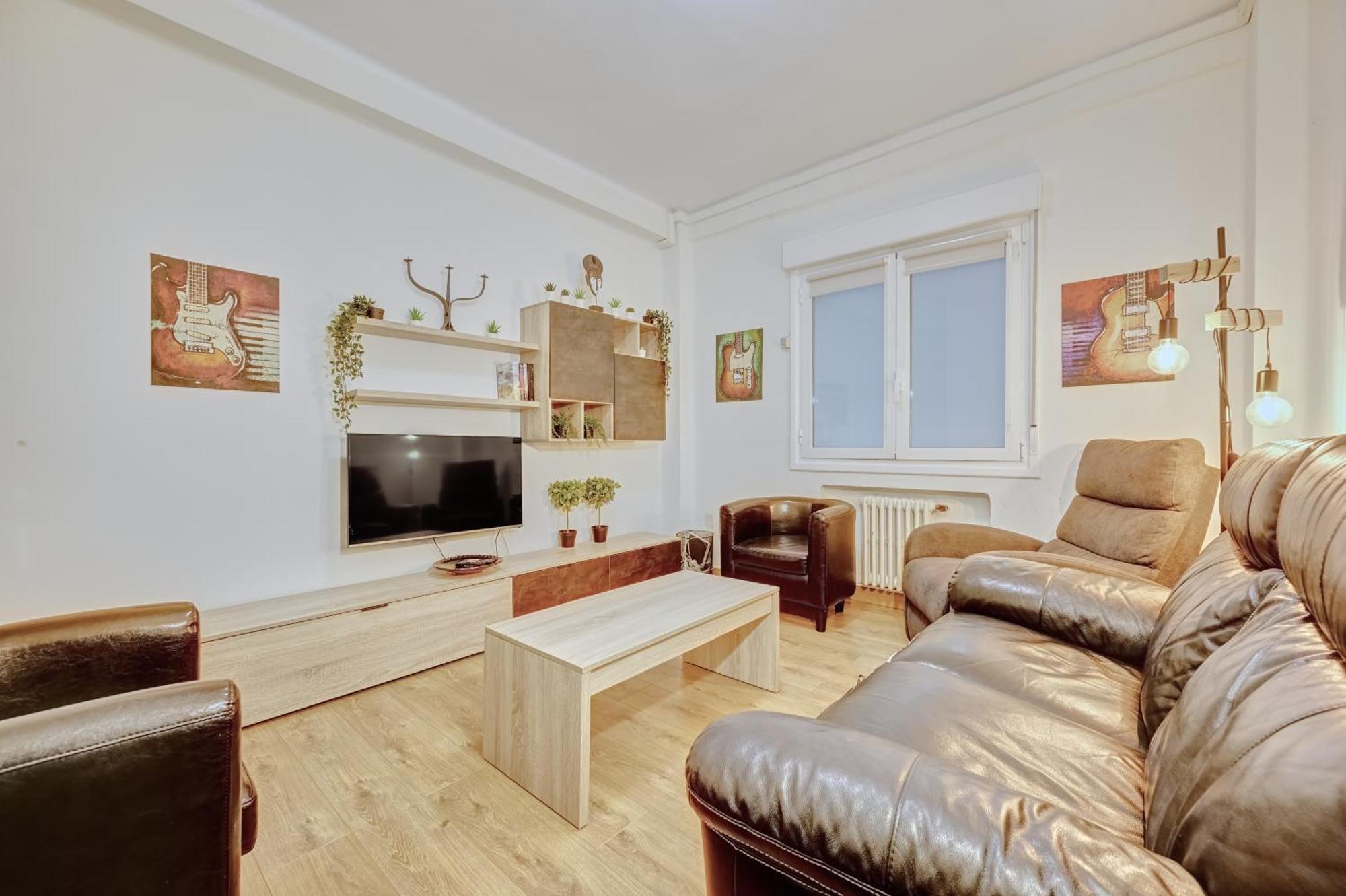 Monasterio By Clabao Apartment Pamplona Luaran gambar